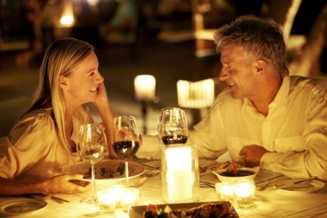 Couple-Having-A-Romantic-Dinner-Credit-iStockphoto-630x420